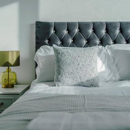 Stunning 2-Bed Premium Apartment - Free Wi-Fi Preston  Esterno foto