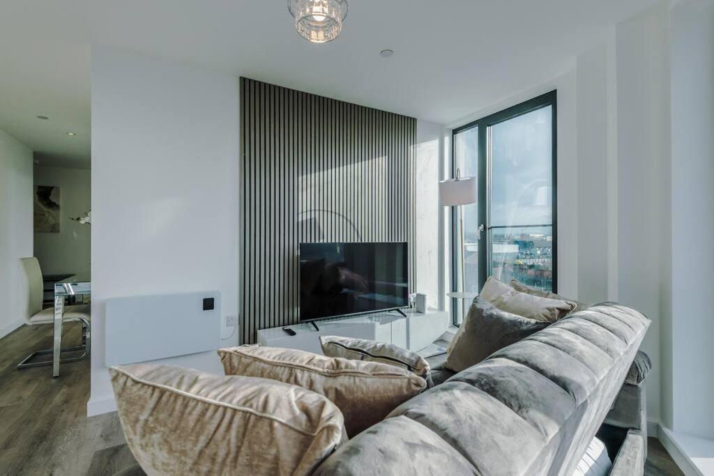 Stunning 2-Bed Premium Apartment - Free Wi-Fi Preston  Esterno foto