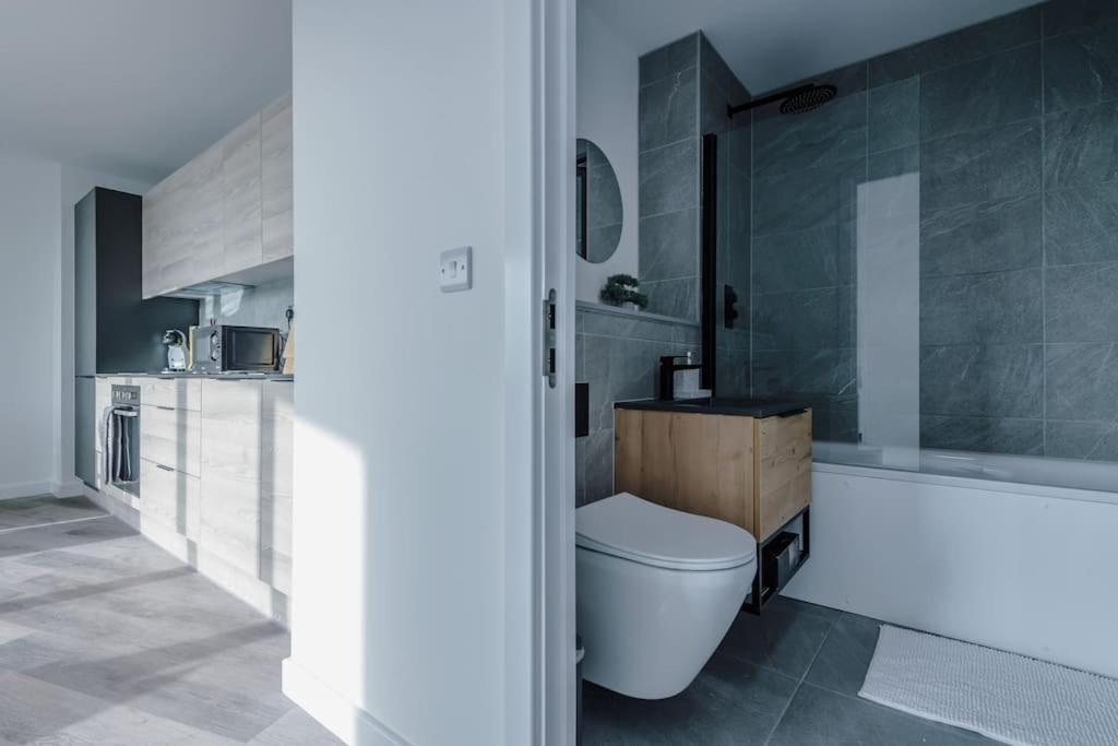 Stunning 2-Bed Premium Apartment - Free Wi-Fi Preston  Esterno foto